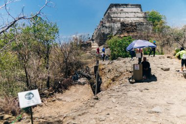 Tepozteco Piramidi Tepoztlan, Morelos, Meksika - Nisan 2023. Yüksek kalite fotoğraf