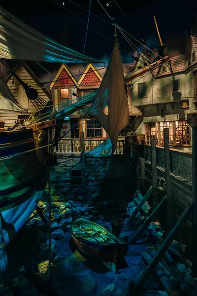 Winnipeg, Manitoba Kanada - Ekim 2022 Hudson Körfezi 'ne giden Nonsuch adlı geminin yaşam tarzı modeli. Yüksek kalite fotoğraf