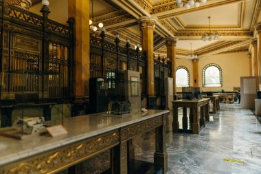 MEXICO CITY, MEXICO - Mayıs 2023 Merkez Postane Palacio del Correo Meksika dahili salonu. Yüksek kalite fotoğraf