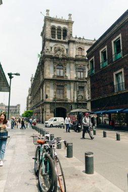 Mexico City, Mexico - Mayıs 2023 Şehir merkezinde kalabalık. Yüksek kalite fotoğraf