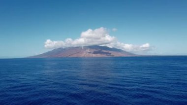 Maui, Hawaii, ABD - Temmuz 2021 - Maalaea Limanı panoramik manzarası. - Evet. Yüksek kalite 4k görüntü