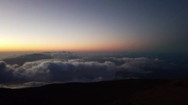 Maui, Hawaii, ABD - Temmuz 2021 - Maalaea Limanı panoramik manzarası. - Evet. Yüksek kalite 4k görüntü