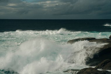Punta de la Barca, Muxia, Costa da Morte, Galiçya, İspanya 'da balıkçı köyünde. Yüksek kalite fotoğraf