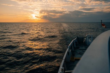 Güney Baymouth, On, Kanada-Temmuz 2022-Chi-Cheemaun feribotu Tobermory 'den Güney Baymouth' a geliyor. Yüksek kalite fotoğraf