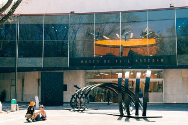 Mexico City - Mayıs 2023 Chapultepec Ormanı içinde Modern Sanatlar Müzesi. Yüksek kalite fotoğraf