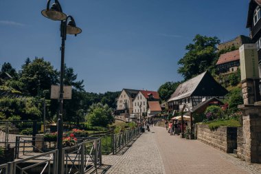 Saksonya, Almanya 'daki Rathen Tatil Köyü - Mayıs 2023. Yüksek kalite fotoğraf