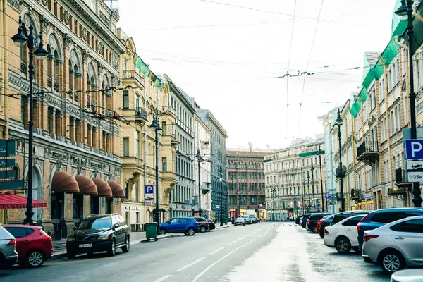 Sabah bomboş bir Nevsky vakası. Saint-Petersburg, Rusya. Yüksek kalite fotoğraf