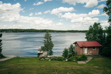 Kanada 'da Thunder Bay' in yanındaki Burk Gölü. Yüksek kalite fotoğraf