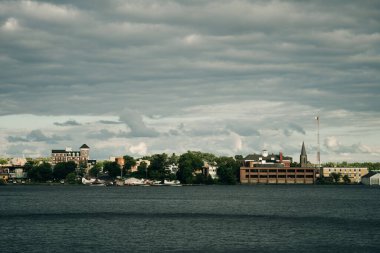 Kenora, Ontario 'nun yaz günbatımında görüntüsü. Kanada - Mayıs 2023. Yüksek kalite fotoğraf