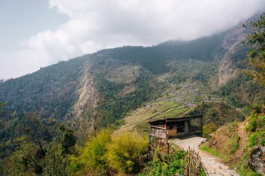 Himalayalar 'daki Nepal köyü. Yüksek kalite fotoğraf