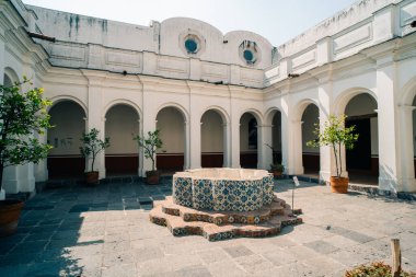 Mexico City, Mexico - 14 Mayıs 2023 San Angel 'daki eski bir manastırda bulunan El Carmen Müzesi. Yüksek kalite fotoğraf