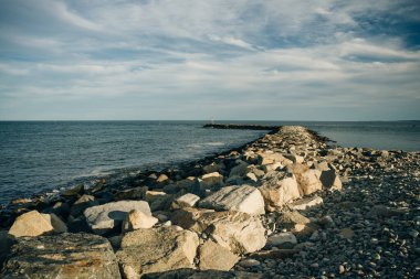 Scitate Limanı, Massachusetts 'teki bir dalgakırana bakıyor. Ekim, 2022. Yüksek kalite fotoğraf