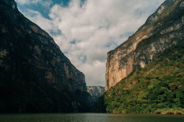Chiapas, Meksika 'daki Sumidero Kanyonu. Yüksek kalite fotoğraf
