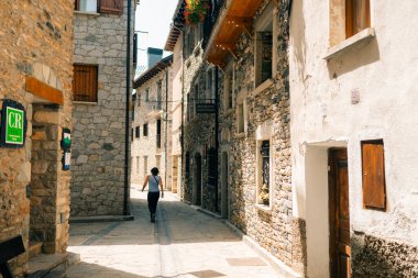 Pireneler Dağları 'ndaki Benasque Köyü, İspanya - 2 Eylül 2023. Yüksek kalite fotoğraf