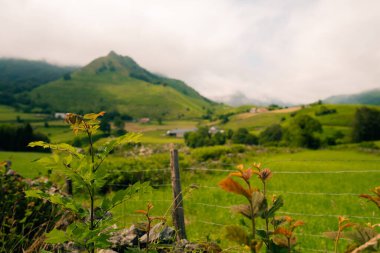 Fransa 'nın Aspe Vadisi' ndeki Lescun köyü ve sirki. Yüksek kalite fotoğraf