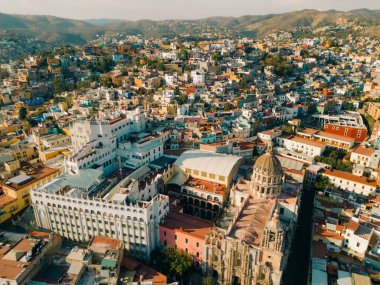 Meksika 'daki katedralli Guanajuato' nun havadan görünüşü. Yüksek kalite fotoğraf