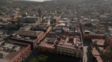 San Miguel de Allende, Meksika 'nın panoramik hava manzarası. Yüksek kalite 4k görüntü