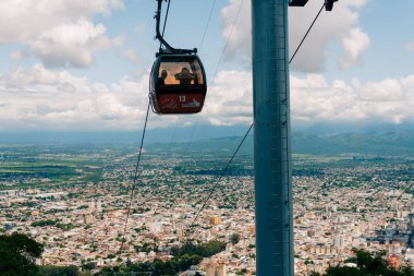 Salta, Salta, Arjantin - mar 4, 2024 Salta Cable Car Station of Transport to San Bernardo Hill. Yüksek kalite fotoğraf