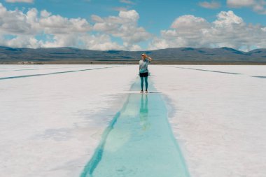 Salinas Grandes, Jujuy, Arjantin 'de lityum çıkarma havuzu. Yüksek kalite fotoğraf