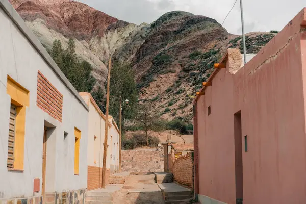 Güney Amerika 'nın Jujuy Eyaleti' ndeki Purmamarca kasabası - 2 Mart 2024. Yüksek kalite fotoğraf