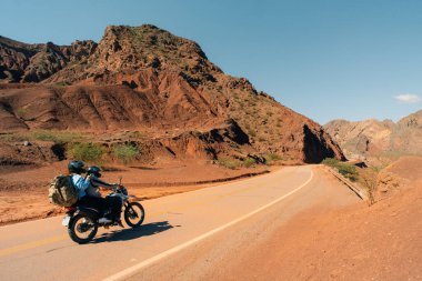 Salta ve Cafayate arasındaki yol, Arjantin - mar 224 Quebrada de las Conchas National Route 68. Yüksek kalite fotoğraf