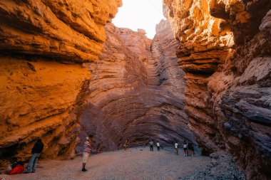 Quebrada de las Conchas, Cafayate, Arjantin 'deki doğal amfi tiyatro. Yüksek kalite fotoğraf