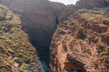 Cafayate, Salta, Arjantin - 2 Mart 2024 - Şeytan 'ın Boğazı Garganta del Diablo adlı kaya oluşumu. Yüksek kalite fotoğraf