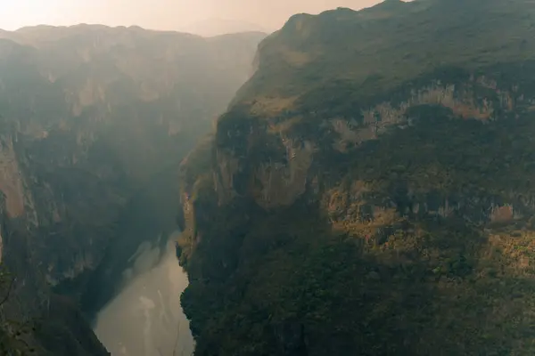 Мексиканский Каньон Сумидеро Чьяпас Реке Грихалва Высокое Качество Фото Стоковое Изображение