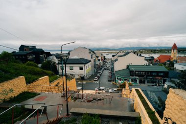Ushuaia, Arjantin - 2 Aralık 2023 Ushuaia şehrinin merkezi. Yüksek kalite fotoğraf