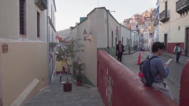 Guanajuato Mexico 2023년 26일 거리를 걸어보세요 — 비디오