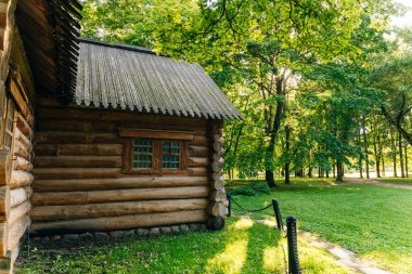 Büyük Ev Peter 1702 yılında Kolomenskoye parkında inşa edildi, Moskova, Rusya - Kasım, 2021. Yüksek kalite fotoğraf