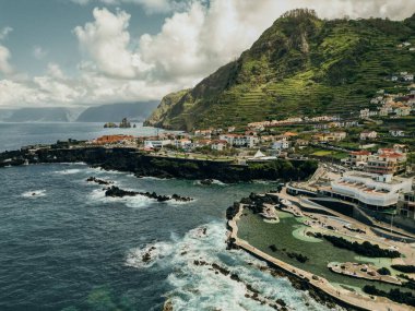 Porto Moniz, Madeira, Portekiz, Avrupa 'nın hava görüntüsü. Yüksek kalite fotoğraf