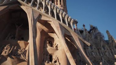 Barselona, İspanya - 6 Nisan 2024 Sagrada Familia Katedrali. Yüksek kalite 4k görüntü