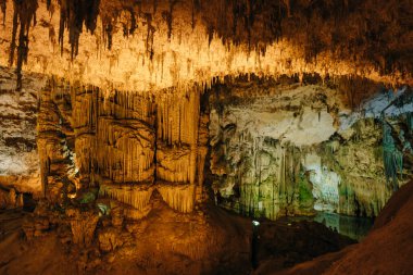  Grotta di Nettuno, Capo Caccia, Alghero, Sardinya, İtalya. Yüksek kalite fotoğraf