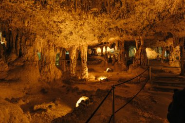  Grotta di Nettuno, Capo Caccia, Alghero, Sardinya, İtalya. Yüksek kalite fotoğraf
