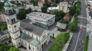 Slovenya 'nın başkenti Ljubljana' nın havadan görünüşü. Yüksek kalite 4k görüntü