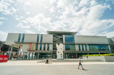 İstanbul, Türkiye - 5 Mayıs 2024 İstanbul Modern Sanatlar Müzesi, veya İstanbul Modern Müzesi. Yüksek kalite fotoğraf