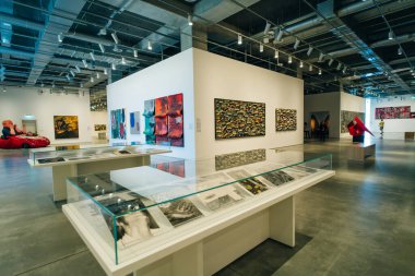 İstanbul, Türkiye - 5 Mayıs 2024 İstanbul Modern Sanatlar Müzesi, veya İstanbul Modern Müzesi. Yüksek kalite fotoğraf