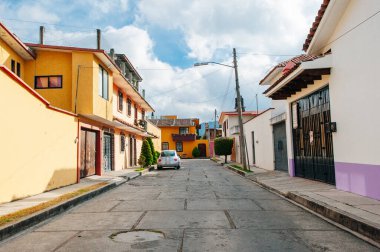 San Cristobal de las Casas, Chiapas, Meksika - 2 Nisan 2024 Sokak manzarası. Yüksek kalite fotoğraf