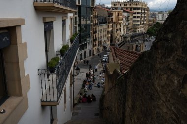 San Sebastian, İspanya - Eylül 12023 - San Sebastian Belediye Binası, kasabanın su kenarında. Yüksek kalite fotoğraf