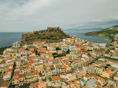 Sardinya İtalya 'daki Güzel Castelsardo' nun hava manzarası. Yüksek kalite fotoğraf