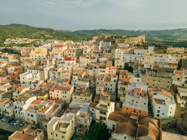 Sardinya İtalya 'daki Güzel Castelsardo' nun hava manzarası. Yüksek kalite fotoğraf