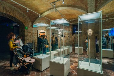 Barselona, İspanya - 2 Mayıs 2024 Museu Etnologic i de Cultures del Mon. Yüksek kalite fotoğraf