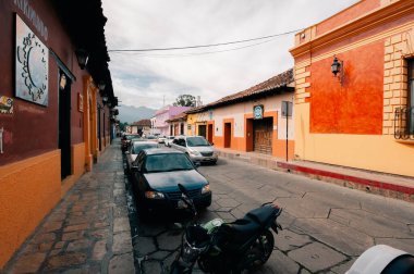 San Cristobal de las Casas, Chiapas, Meksika - 2 Nisan 2024 Sokak manzarası. Yüksek kalite fotoğraf