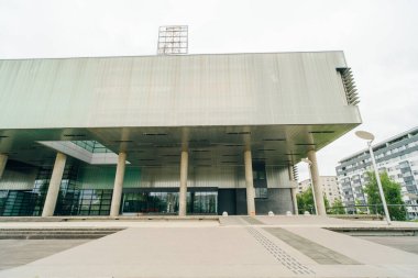 Zagreb dış görünümünde çağdaş sanat müzesi. Zagreb 'in popüler kültür merkezi. Yüksek kalite fotoğraf