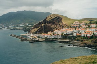 Canical, Madeira Adası, Portekiz - 23 Eylül 2023 - Village Bay. Yüksek kalite 4k görüntü