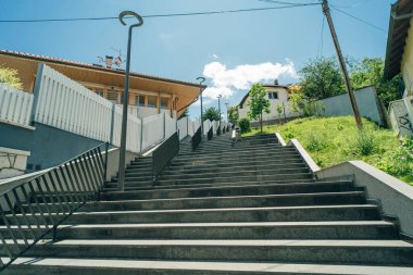 Tiran Piramidi, Tiran 'daki Skanderbeg Meydanı yakınlarında yer alıyor. Arnavutluk. Kongre Merkezi. Yüksek kalite fotoğraf