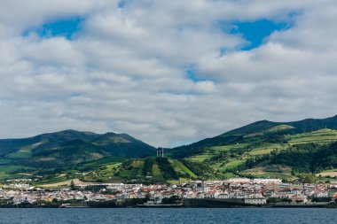Azores Portekiz 'in Sao Miguel adasındaki Franca do Campo kasabasında. Yüksek kalite fotoğraf