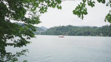 Slovenya 'daki Blad Gölü, Julian Alps. Yüksek kalite 4k görüntü