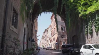 Arco Farnese, Arch Farnese Via Giulia, Roma, İtalya - 2 Mayıs 2024. Yüksek kalite 4k görüntü